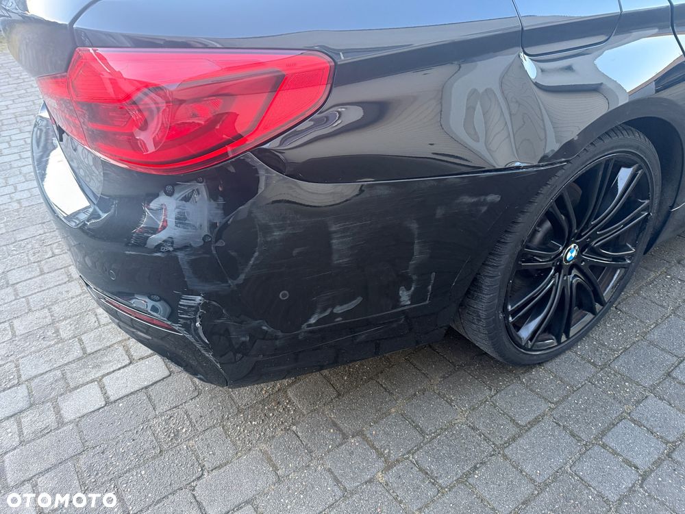 BMW Seria 5 M550i xDrive - 13