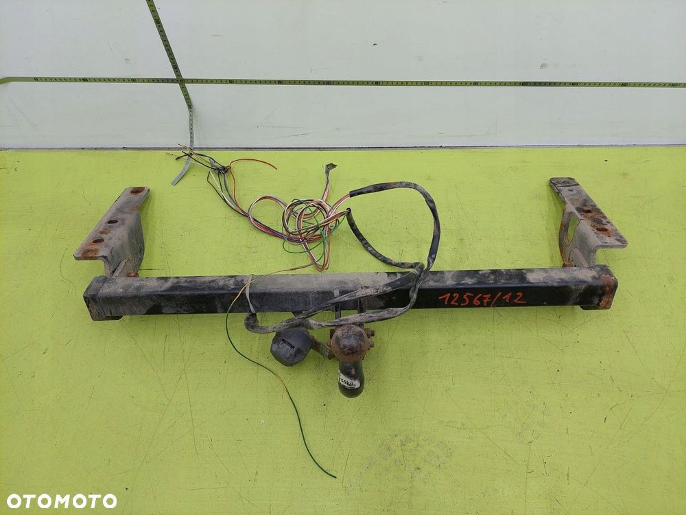 Hak holowniczy Toyota Corolla Verso I 2001-2004 13 PIN - 1