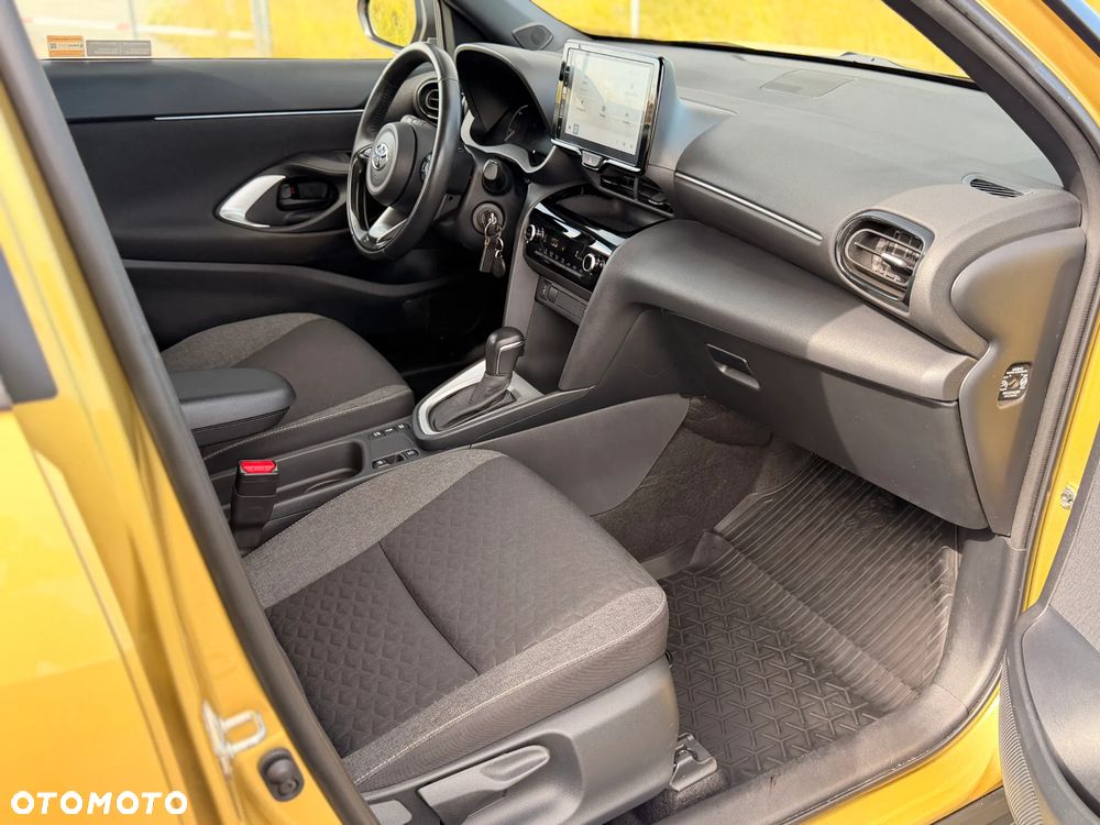 Toyota Yaris Cross Hybrid 1.5 Comfort - 17