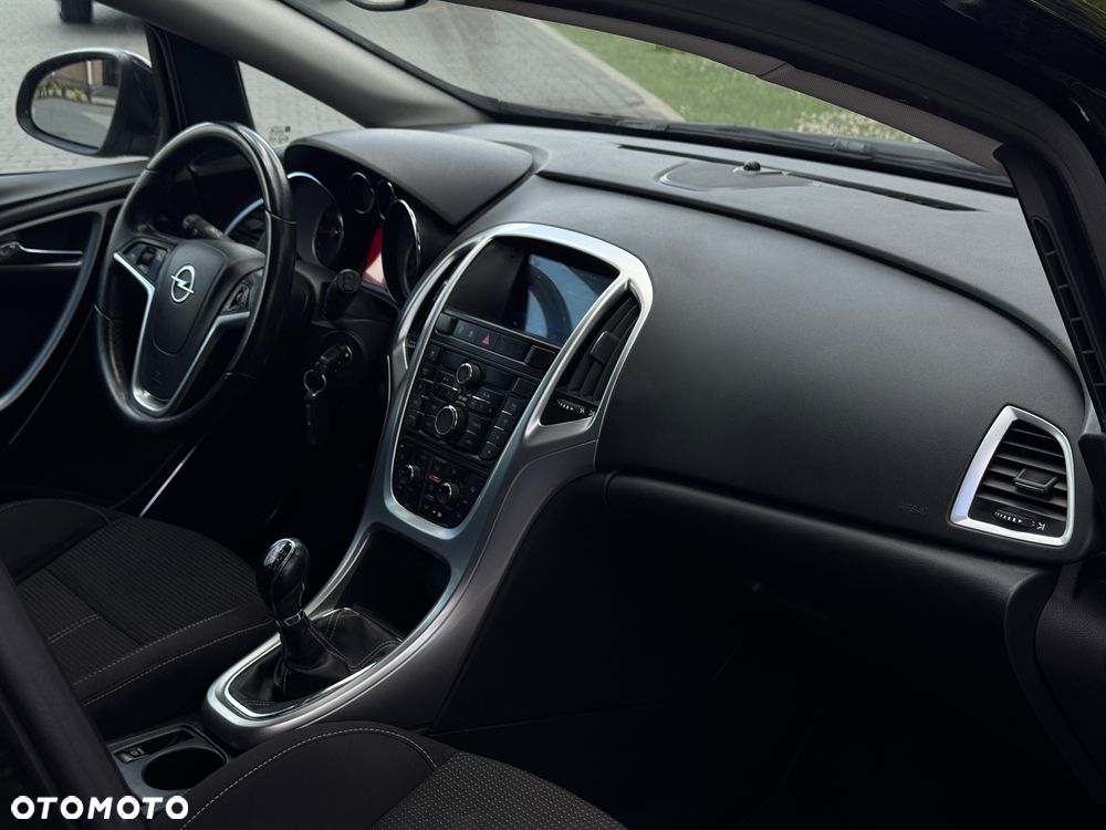 Opel Astra 1.4 Turbo Design Edition - 9