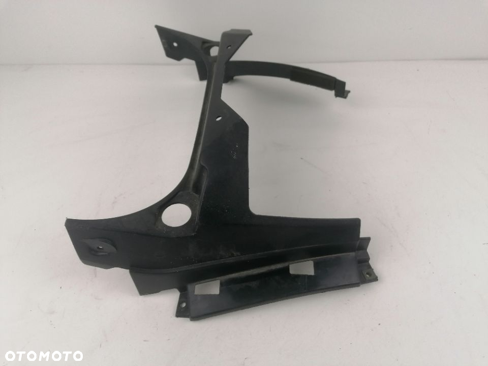 Yamaha T-Max 500 wypełnienie tył zadupka 04-07 - 6