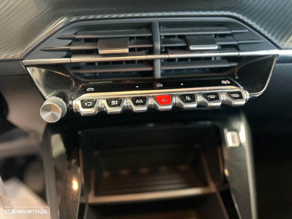 Peugeot 208 1.2 Style - 18