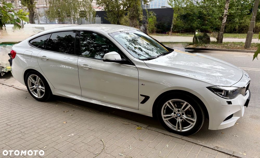BMW 3GT 320i - 11