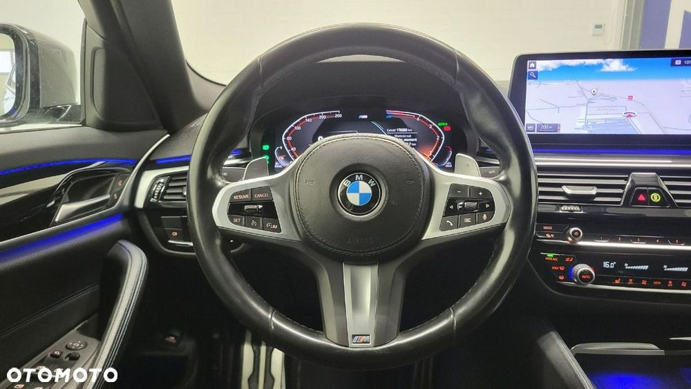 BMW Seria 5 - 13