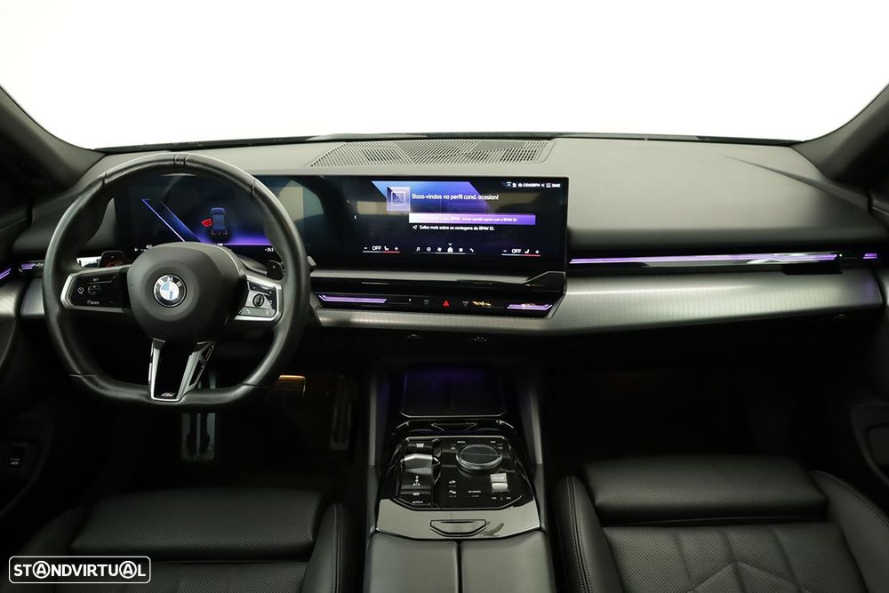 BMW 520 d Pack Desportivo M - 8