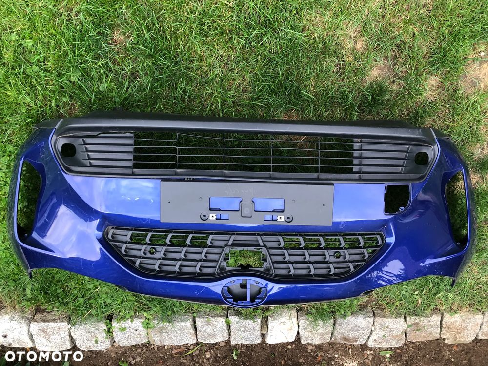 Zderzak przedni przód TOYOTA YARIS CROSS 20-