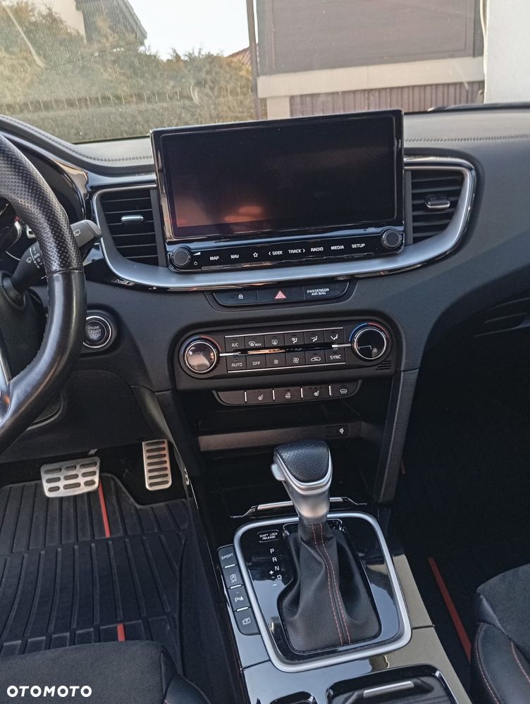 Kia ProCeed 1.6 T-GDI DCT7 OPF GT - 14