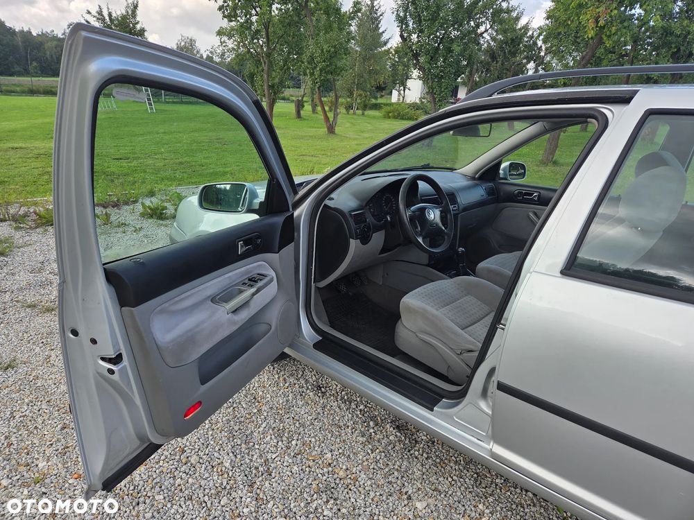 Volkswagen Golf Variant - 8