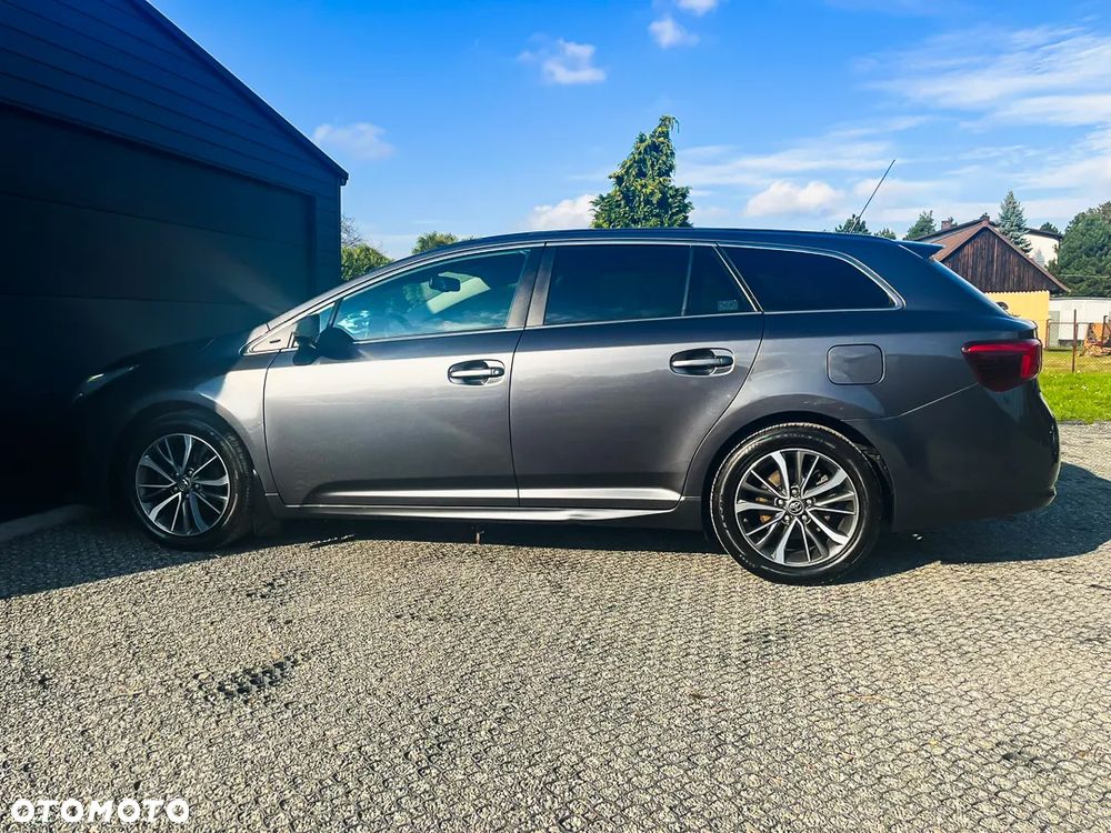 Toyota Avensis 1.6 D-4D Prestige - 7