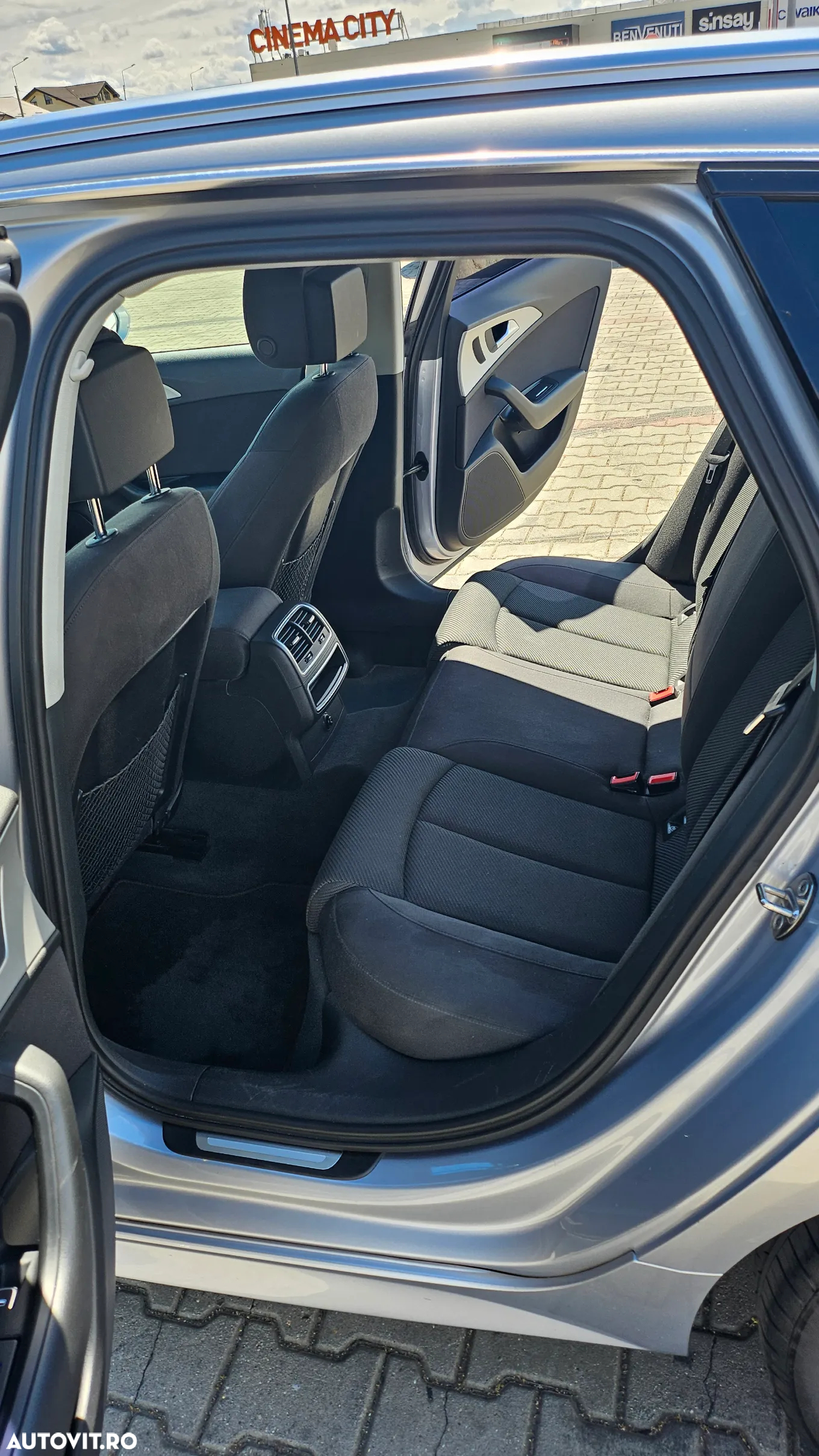Audi A6 Avant 2.0 TDI Ultra DPF S tronic - 16