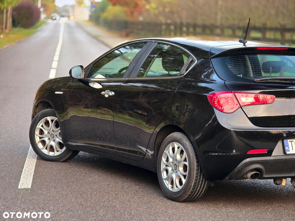Alfa Romeo Giulietta 1.6 JTDM 16V Super - 37