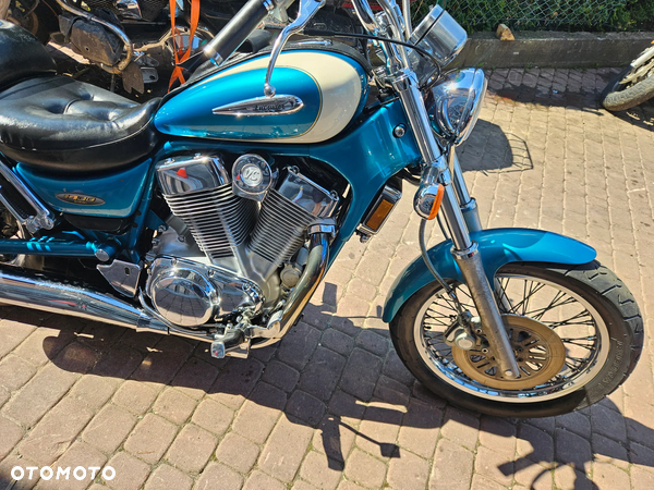Suzuki VS