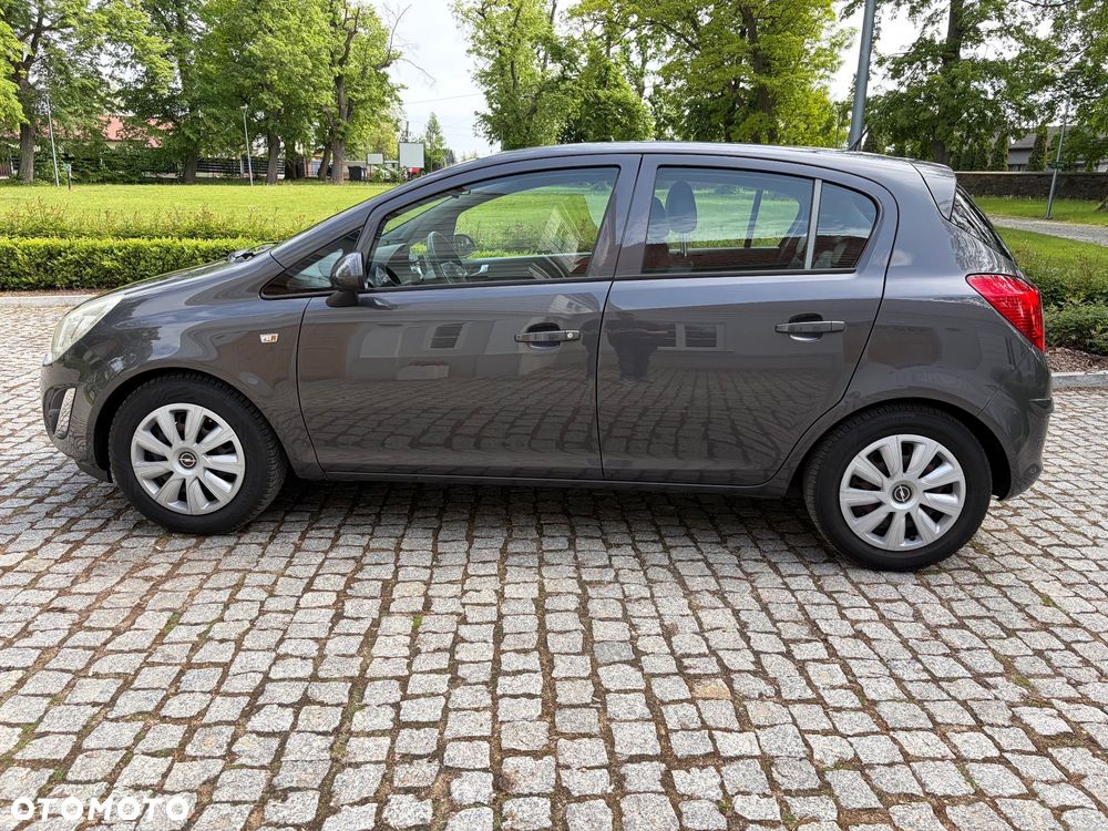 Opel Corsa 1.4 16V Cosmo - 6
