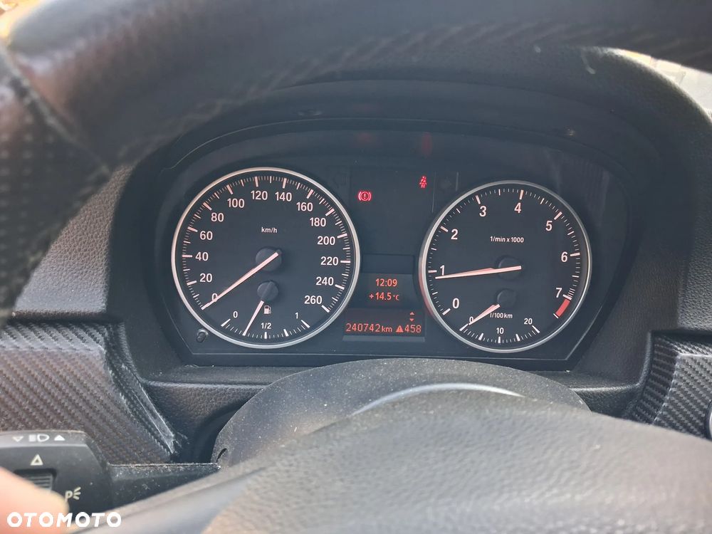 BMW Seria 3 320i - 9