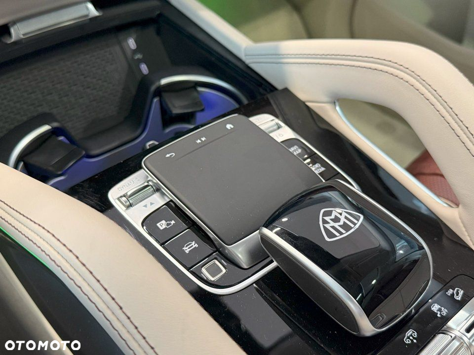 Mercedes-Benz GLS - 21