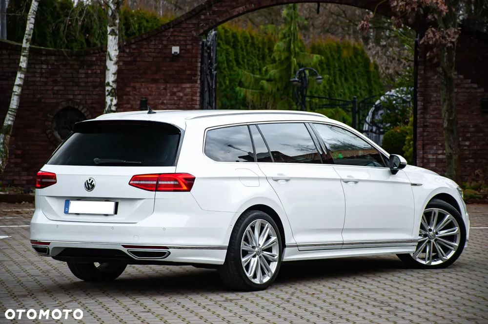 Volkswagen Passat 2.0 TDI SCR 4Motion DDG Highline - 12