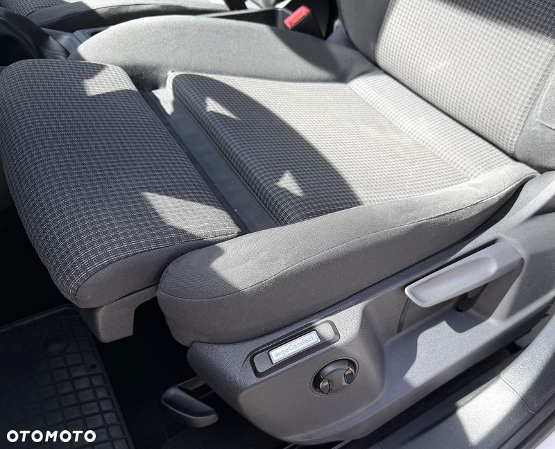 Volkswagen Caddy - 36