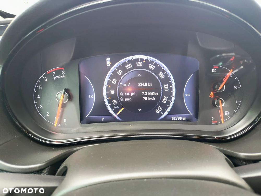 Opel Insignia 1.6 T Cosmo - 24