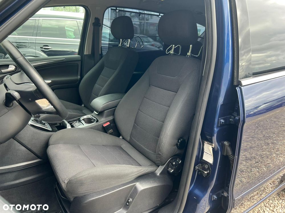 Ford S-Max - 30