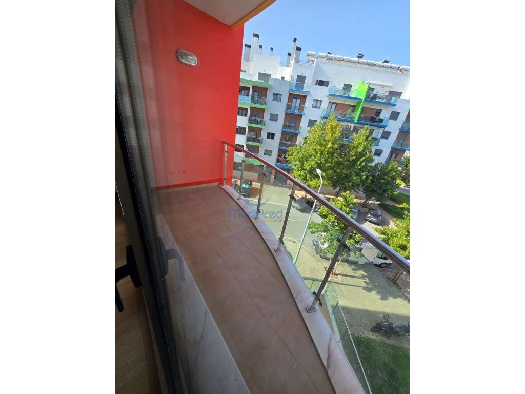 Apartamento T2 c/ Parqueamento e Arrecadação | Jardim da Amoreira, ... - Grande imagem: 3/40
