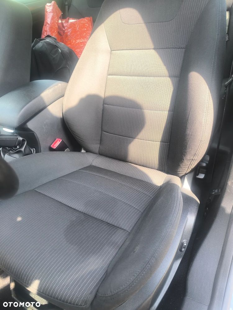 Ford Mondeo - 18