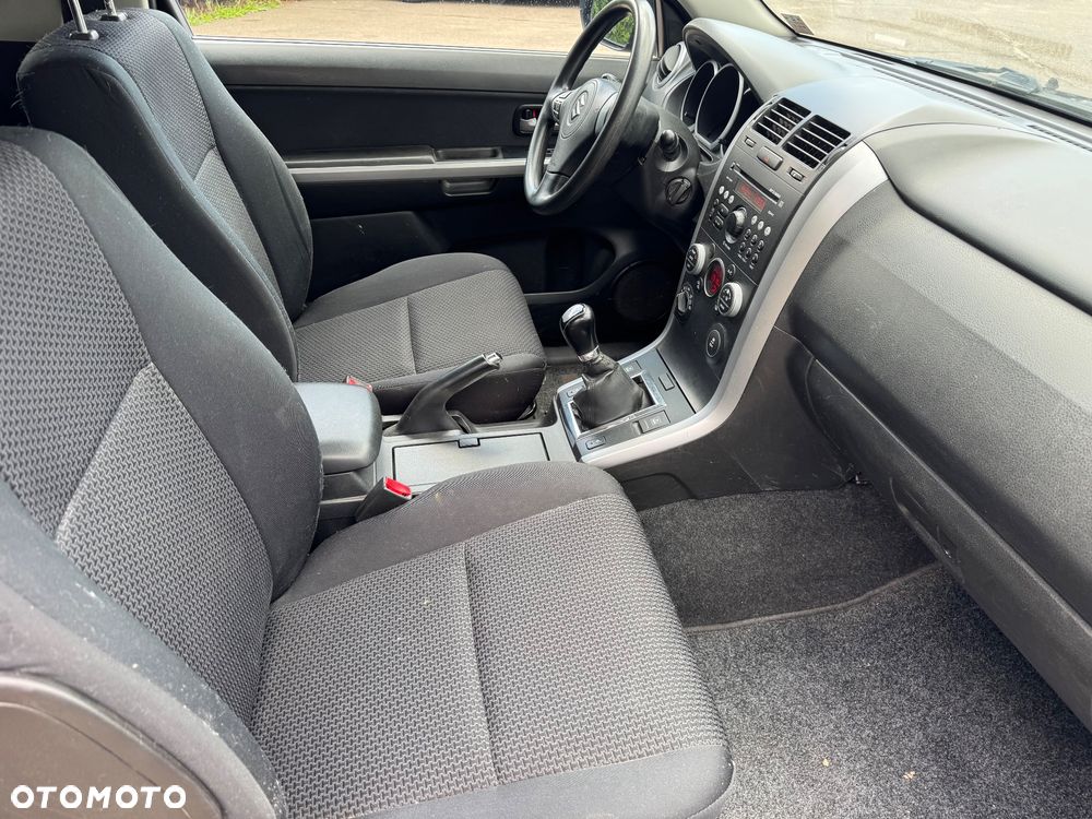 Suzuki Grand Vitara 1.9 DDiS Comfort - 13