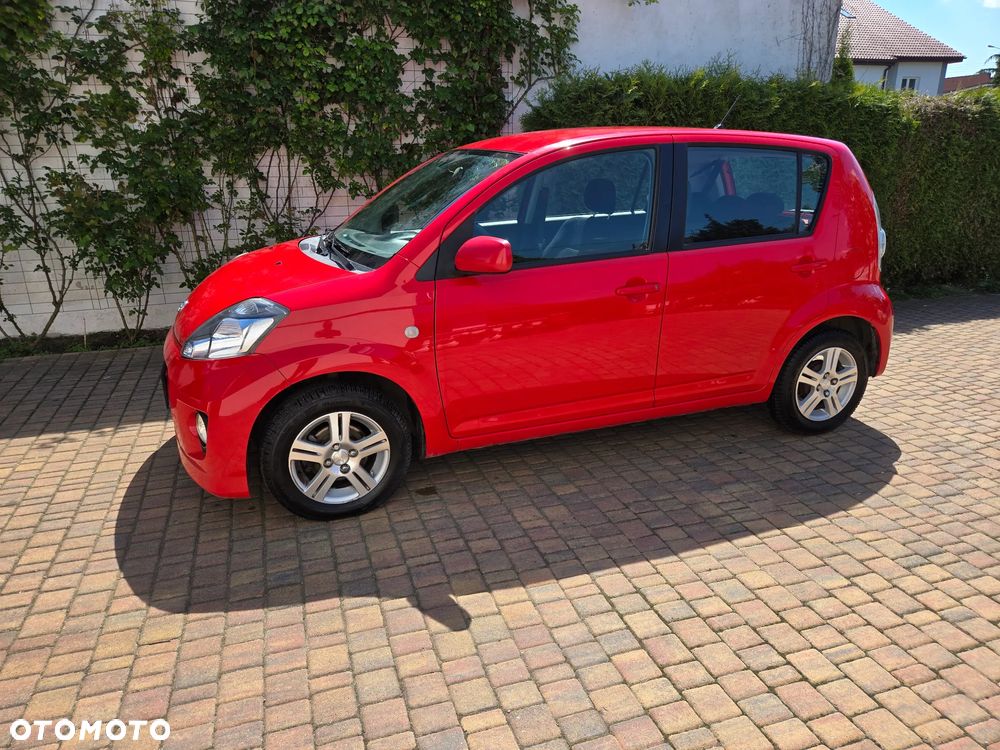 Daihatsu Sirion 1.0 CooLine - 12