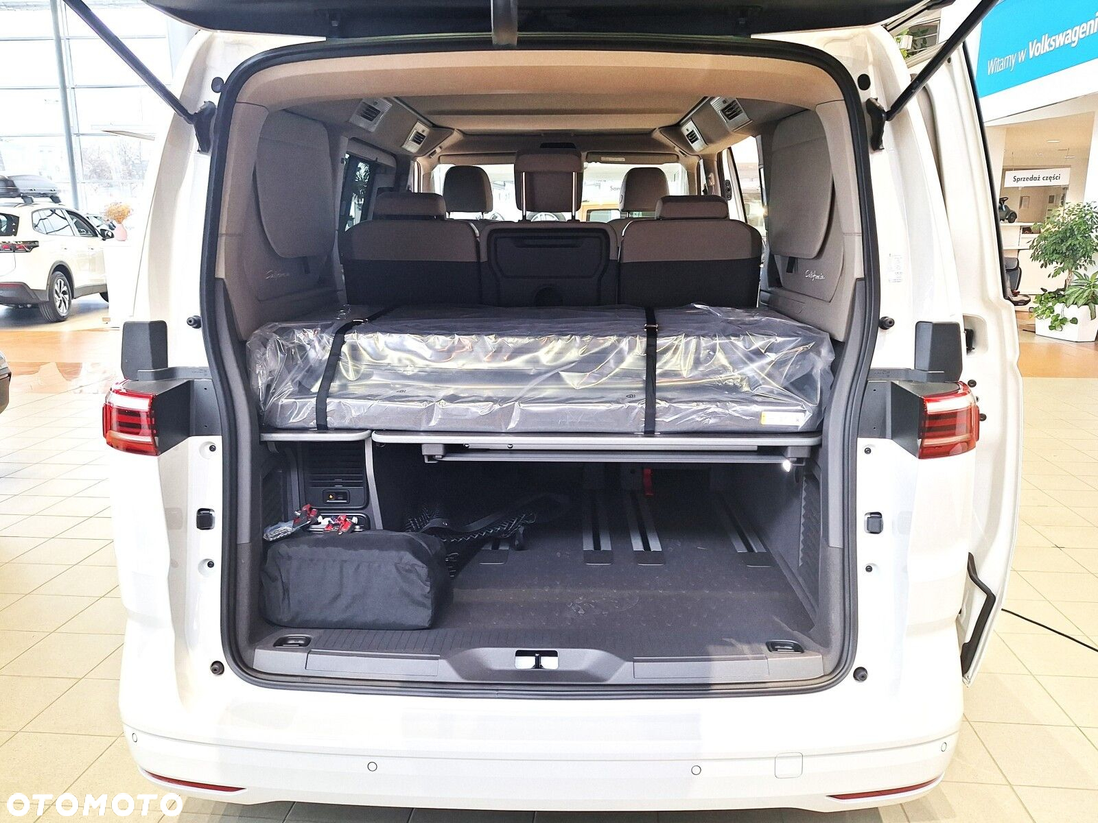 Volkswagen California - 16