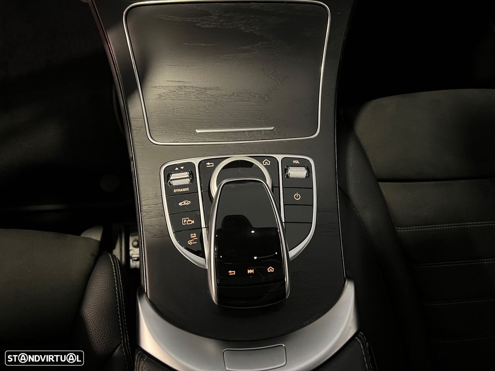 Mercedes-Benz C 300 de AMG Line - 18