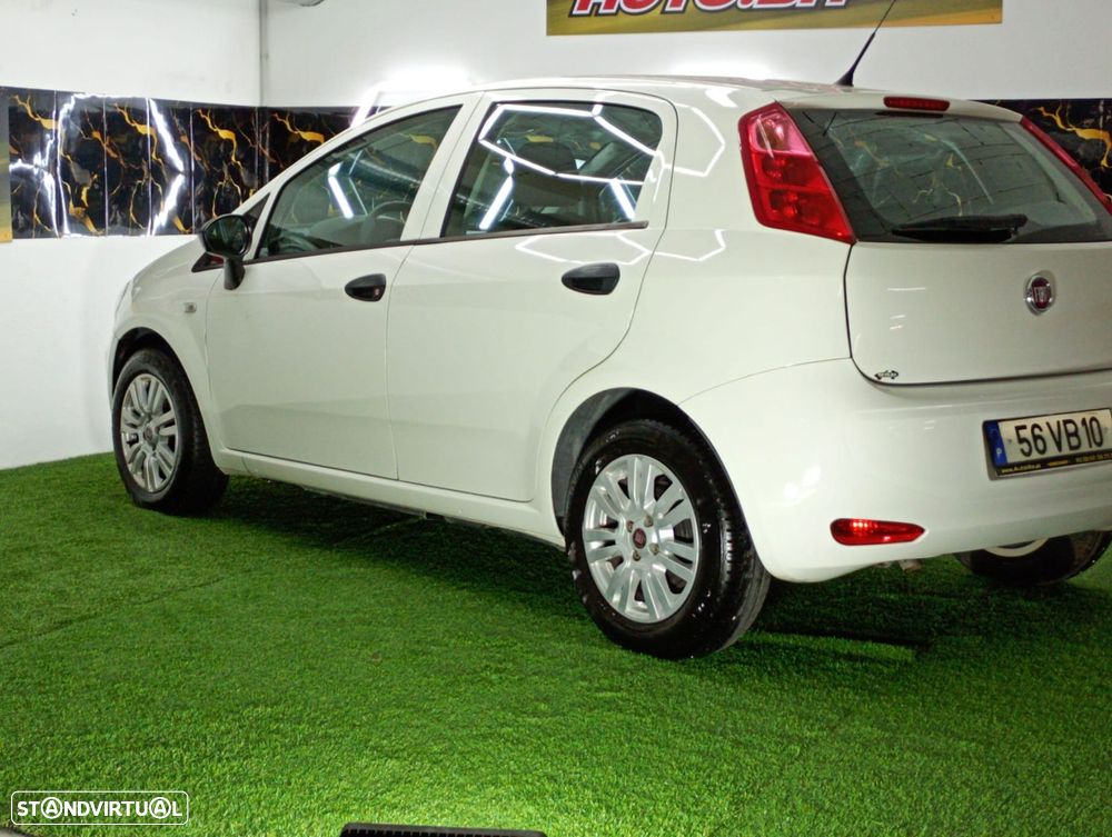 Fiat Punto 1.3 M-Jet Easy S&S - 29