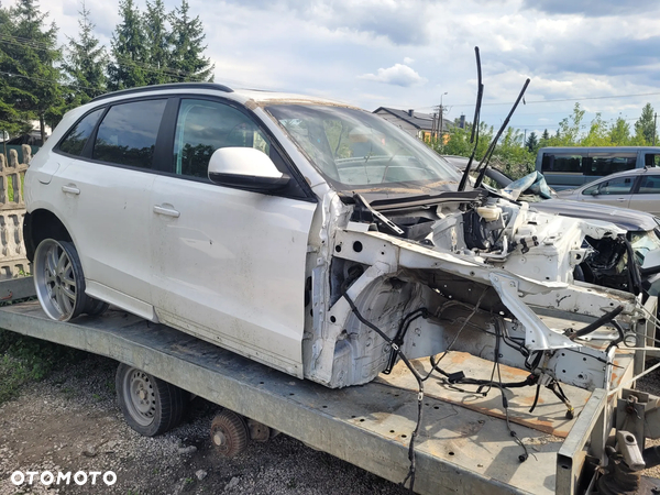 KAROSERIA DRZWI AUDI Q5 3.0 TDI S-LINE 2 WYDECHY WERSJA USA BIAŁE , BIAŁA