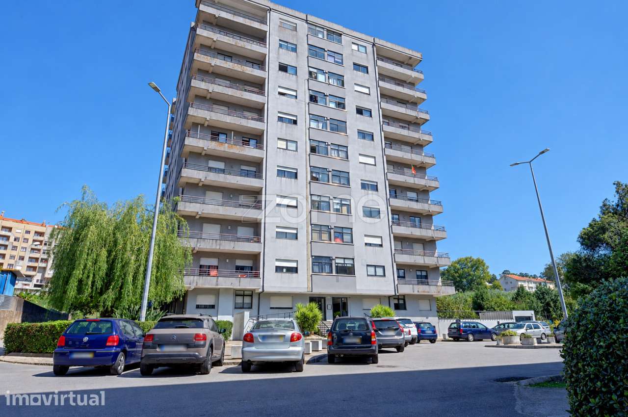 Apartamento T2 com garagem e varanda em Mafamude, Vila Nova de Gaia - Grande imagem: 3/31