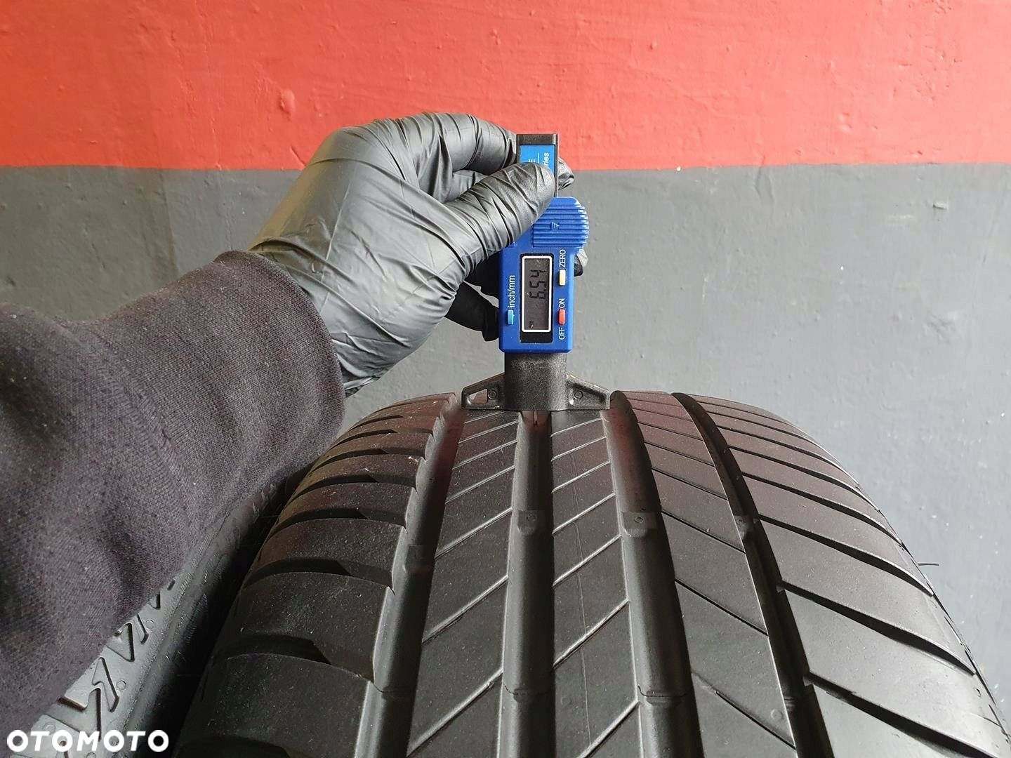 225/45R17 Bridgestone Turanza T005 para lato 6,5mm - 3