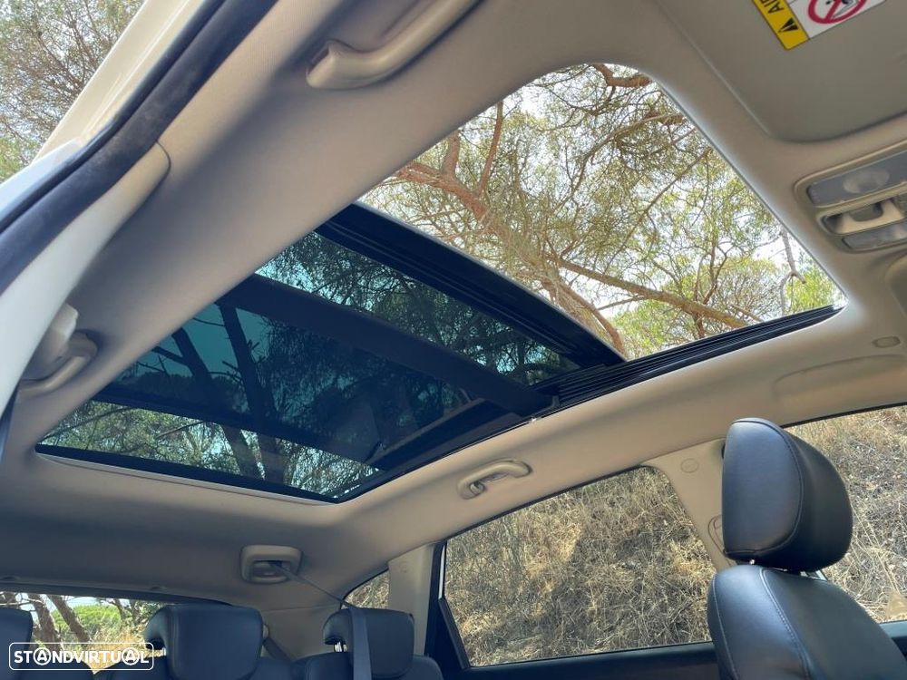 Kia Carens 1.7 CRDi ISG TX - 52