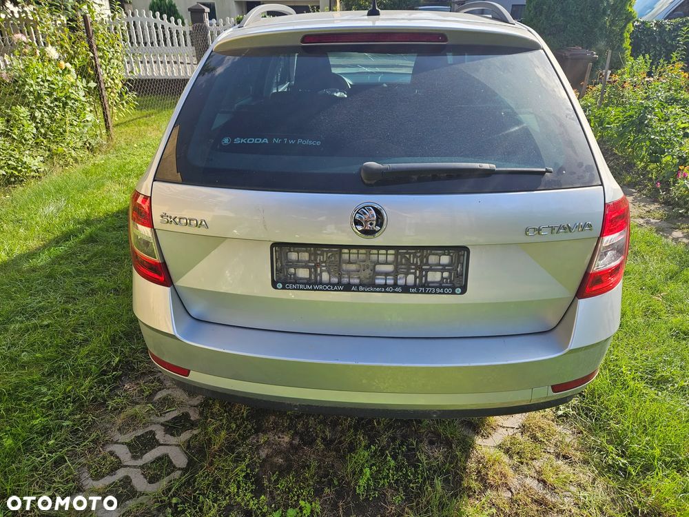 Skoda Octavia 1.5 TSI ACT Ambition - 6
