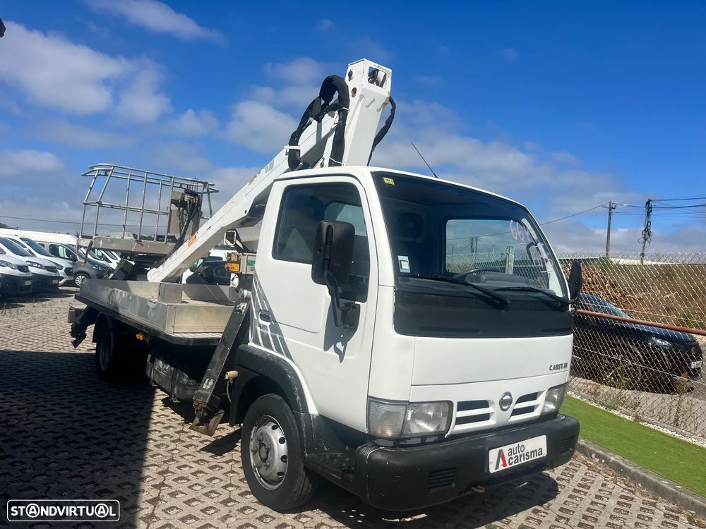 Nissan CABSTAR 3.0 BARQUINHA - 3
