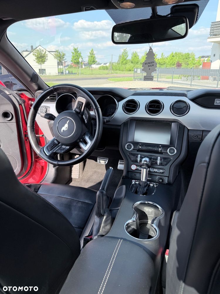 Ford Mustang - 19