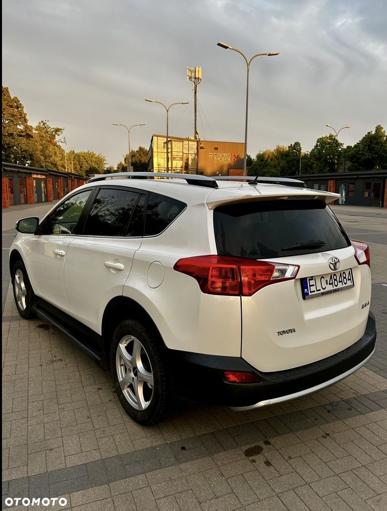 Toyota RAV4 2.0 D-4D Active - 8