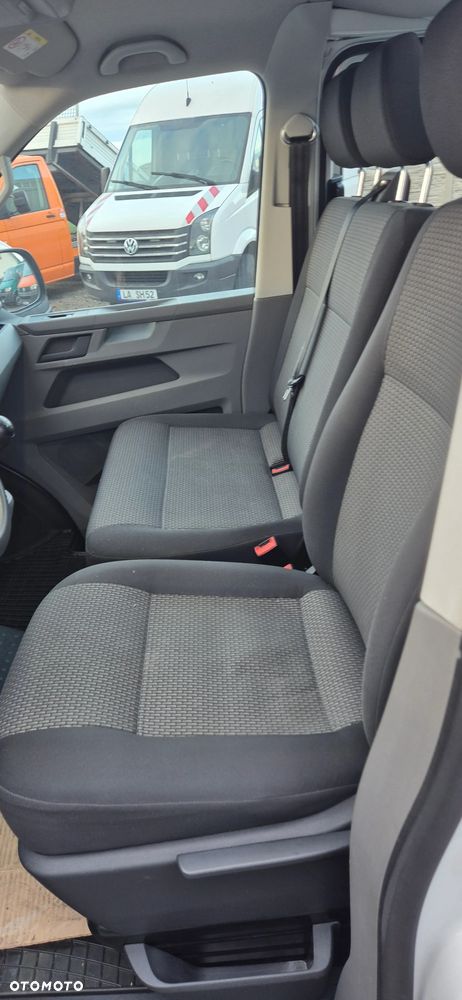 Volkswagen T6.1 long 6 osobowy - 9