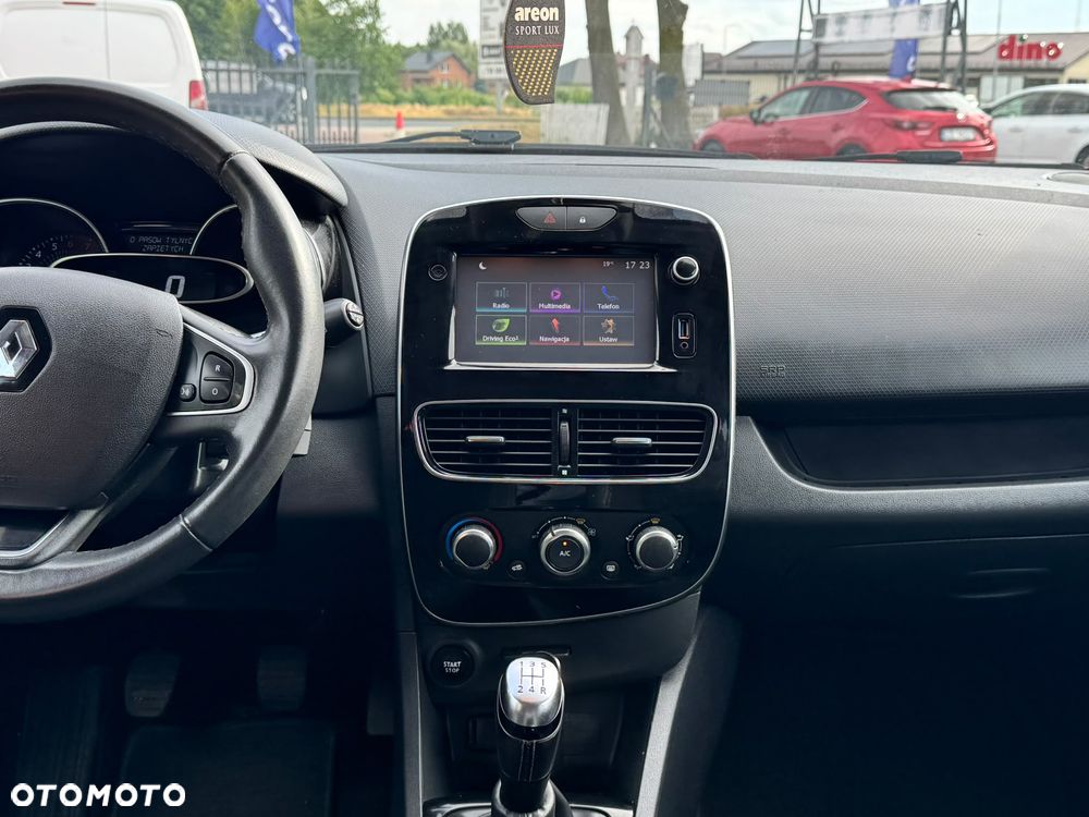 Renault Clio - 20