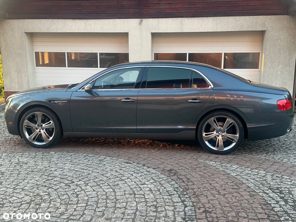 Bentley Flying Spur V8 Mulliner - 25
