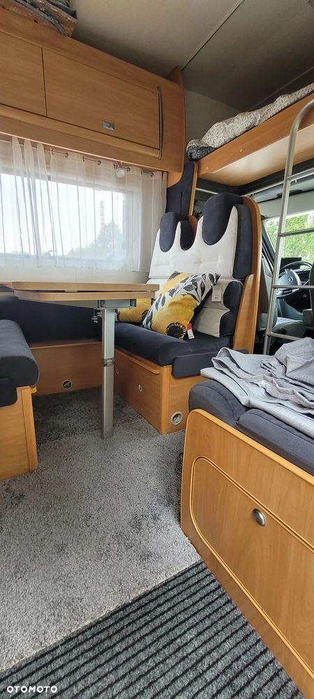 Ford Transit Challenger Genesis - 11