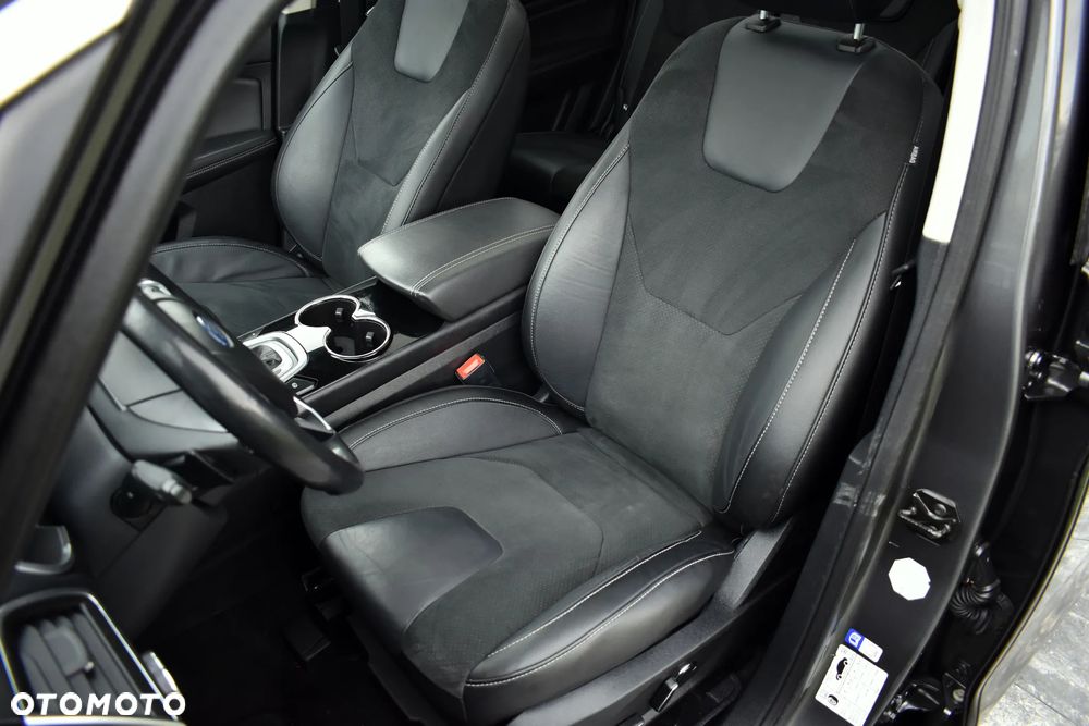 Ford S-Max 2.0 TDCi Titanium PowerShift - 25