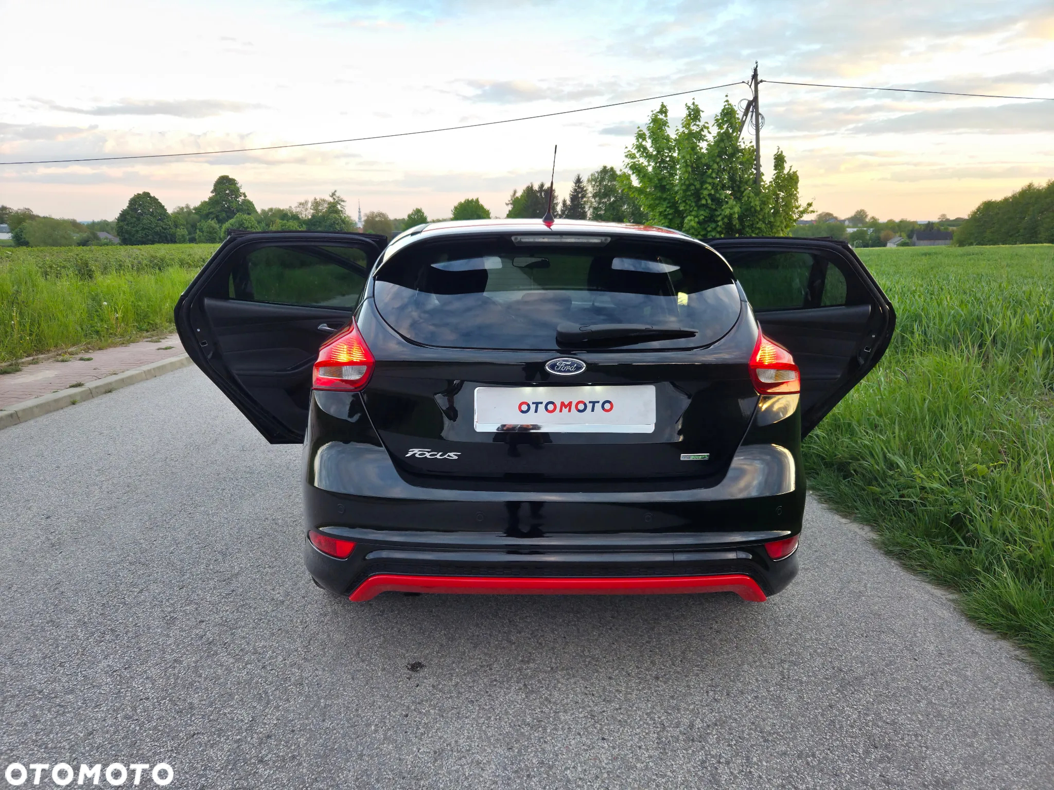 Ford Focus 1.0 EcoBoost ST-Line Red ASS - 18
