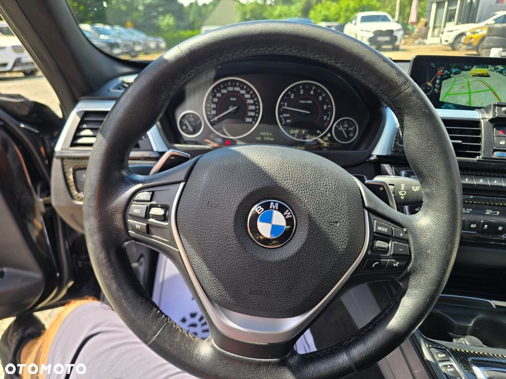 BMW Seria 3 328i xDrive Sport Line - 10