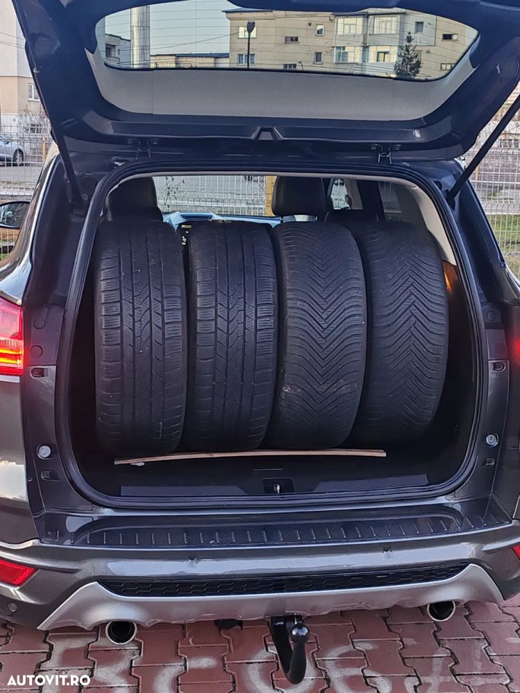 Ford Kuga 2.0 TDCi 4x4 Individual - 24