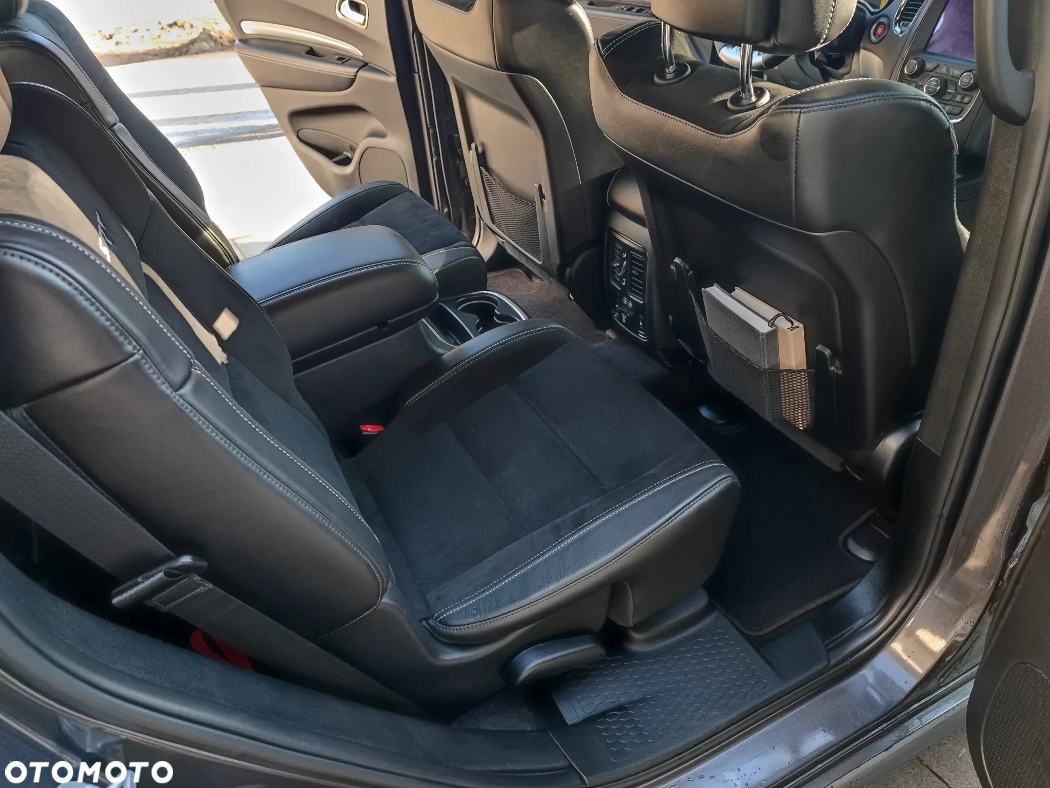 Dodge Durango 6.4 SRT - 14