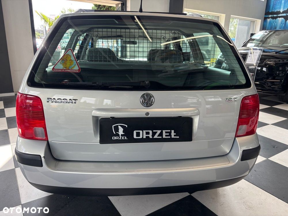Volkswagen Passat - 4