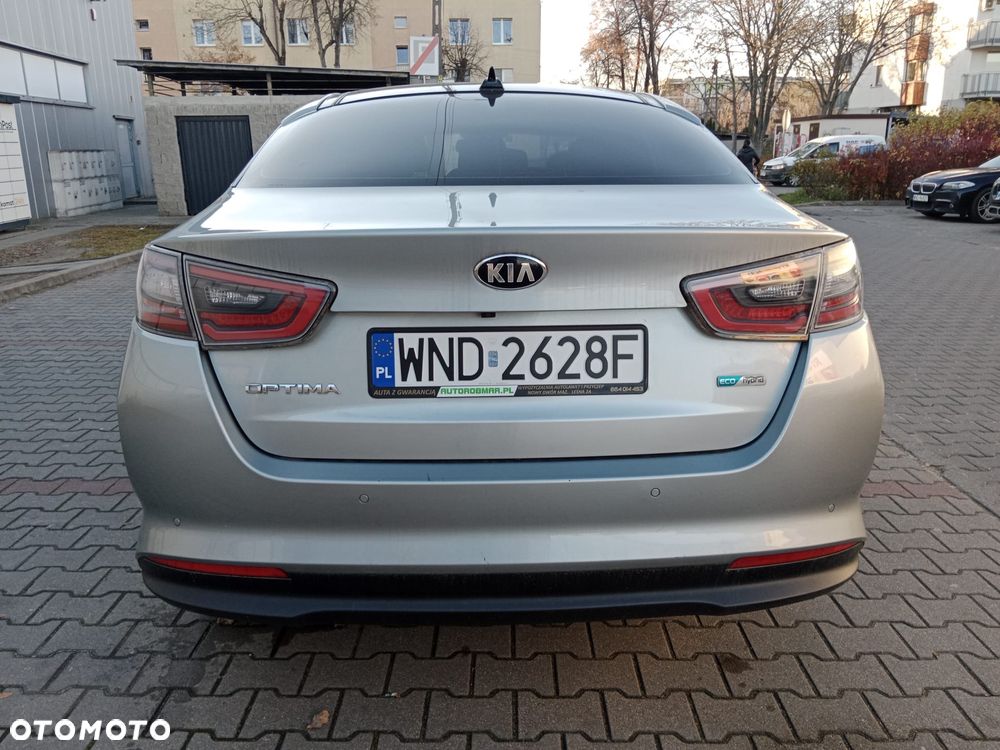 Kia Optima - 8