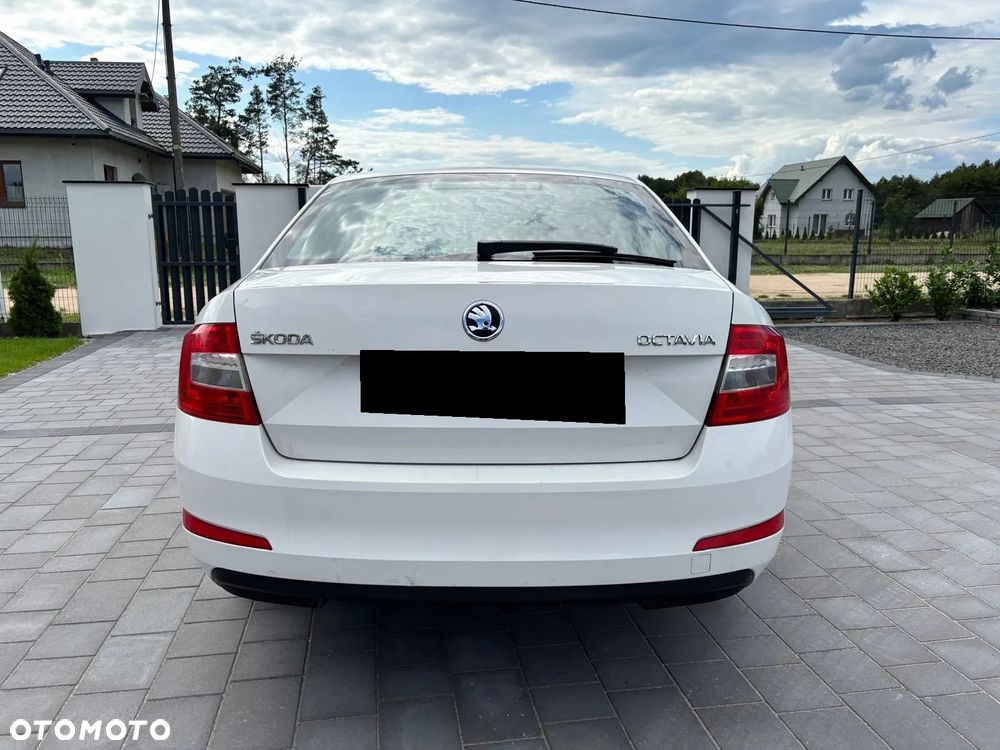 Skoda Octavia 1.6 TDI Elegance - 22